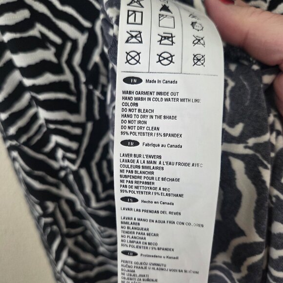 Joseph Ribkoff Stretch Slinky Knit Top Plus Size 18 Black White Abstract Print - Picture 8 of 8